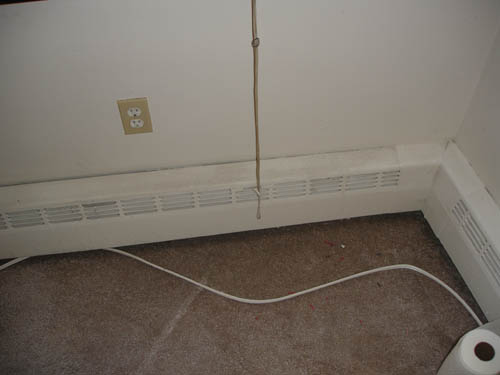 MessyBaseboards1